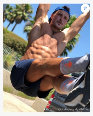 Dylan Efron, Petit Frère De Zac Efron, Sur Son Compte - Zac Efron Shirtless 2018 #8641395