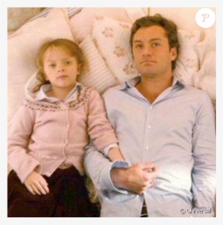 Jude Law Et Miffy Englefield Dans The Holiday - Holiday Jude's Law #8823605