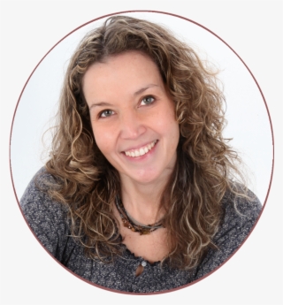 Vivi Con Borde - Portrait Photography #9260793