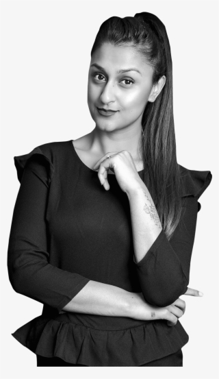 Shaheena Usman - Photo Shoot #9260970