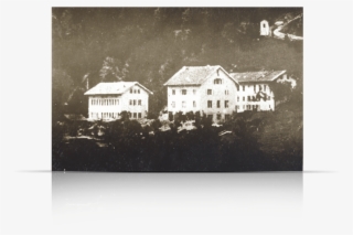 Components Are Produced For Black Forest Clocks, Such - House #9372281