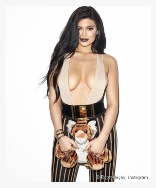 Kylie Jenner Revelou Recentemente Que Nunca Colocou - Richest Of The Kardashian Sisters #9587659