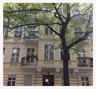 Nice And Spacious Appartment In The Heart Of The City - Apartment #9745779