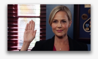 6 Replies 87 Retweets 128 Likes - Newscaster #9893625